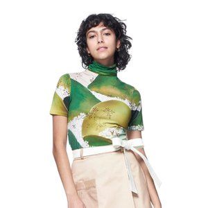 Green Patterned Short Sleeve Turtle Neck- Bamboo Cotton Size Small- Like New